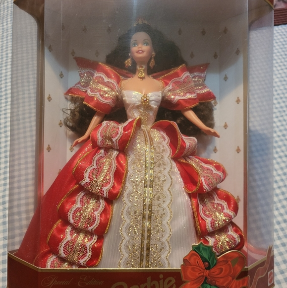 1997 Vintage Holiday Barbie - Picture 1 of 4